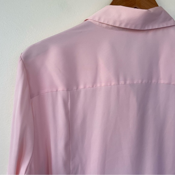 White House Black Market Long Sleeve Satin Shirt in Light Pink 14 Button Up - Picture 6 of 11